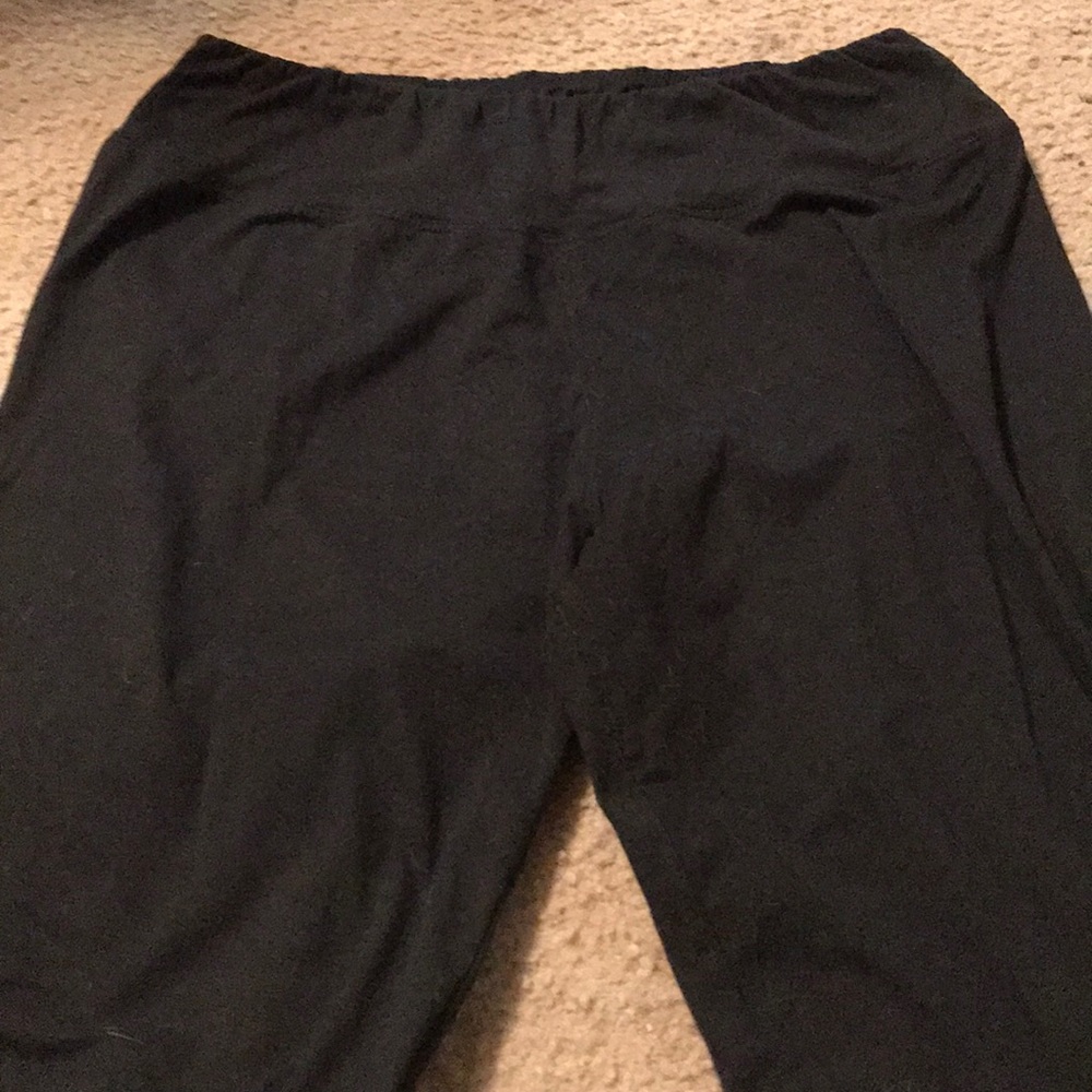 High waisted black leggings